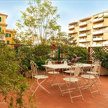 Trastevere Art House & Terrace Apartment *
